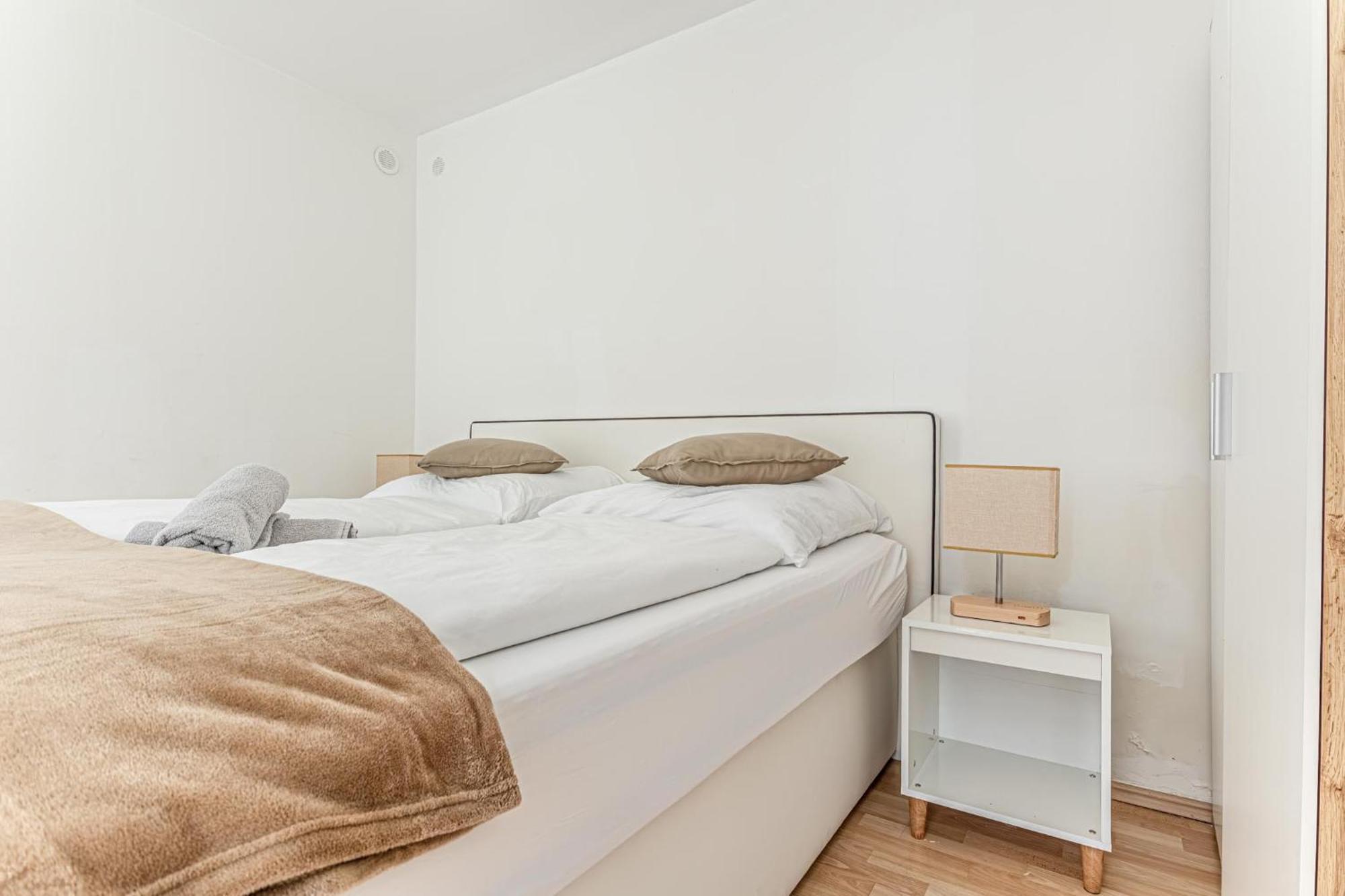 City Vibes: 1Br Apt, 10 Min To Westbahnhof Виена Екстериор снимка